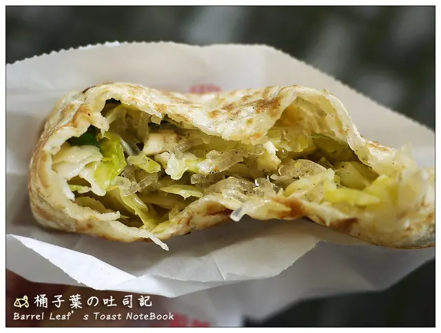 【中式麵食】台北市大安區│江蘇菜盒店 (捷運忠孝復興站) -- 藏於巷弄中的不油膩乾烙餅、豆腐捲