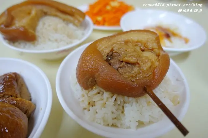【彰化美食】阿添蛤仔麵+大桶爌肉飯♥到彰化不吃可惜的人氣美食~讓人懷念的好滋味