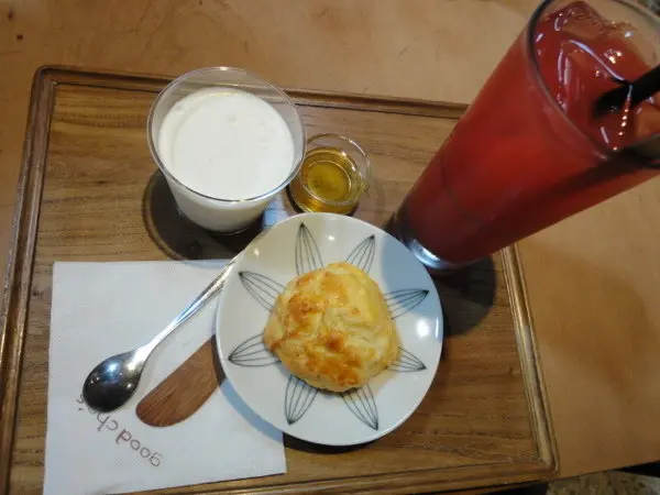 (美食 台北 信義區) 好丘 ~ 四四南村的歐風下午茶 (近101繁華區也飄眷村味)