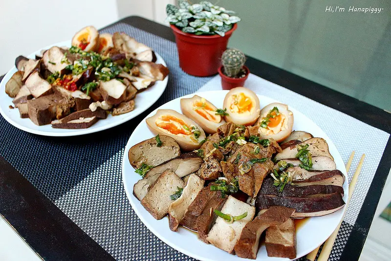【桃園大溪。豚】老阿伯現滷豆干，黃金蛋怎麼這麼美味！大溪老街在地美食推薦（時間、地址）