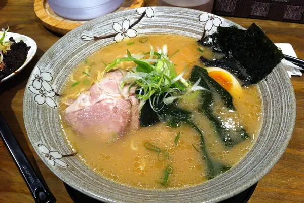 一凜 ICHIRIN 日式拉麵‧丼飯--日本原汁原味--價格也是