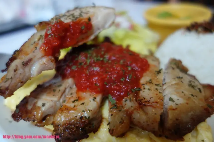 『東區』♥We&ME Cafe<Chiee Cafe>♥ 休閒藝廊咖啡館