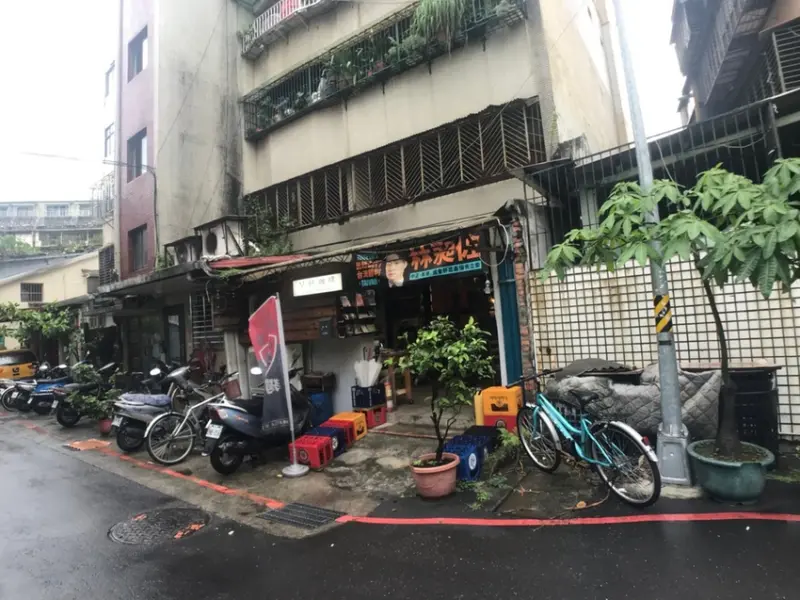 【台北 古亭】古亭站巷弄內早秋咖啡 營業至深夜12點的咖啡館