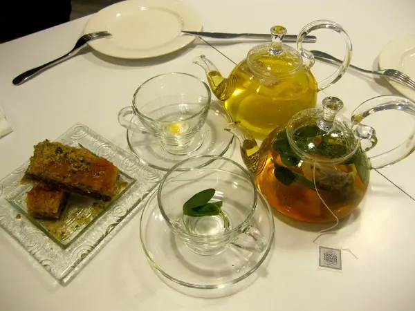 歐帕希臘小館 - 地中海的藍與白              