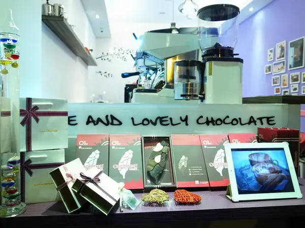 ＜台北｜大安｜巧克力專賣店＞超可愛的熊掌鳳梨酥！！！COCOMAKER 可可美克巧克力～                      