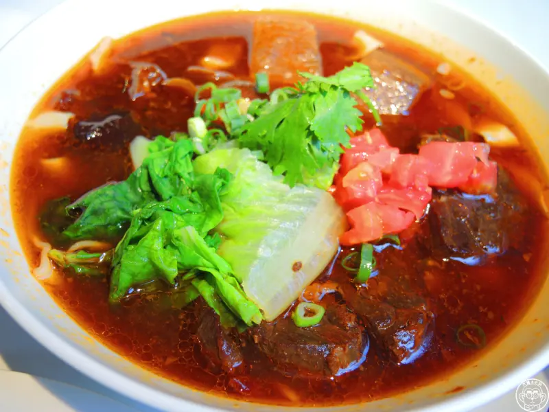 呷飽祙【台北松山･18 CAFÉ】咖啡廳賣牛肉麵