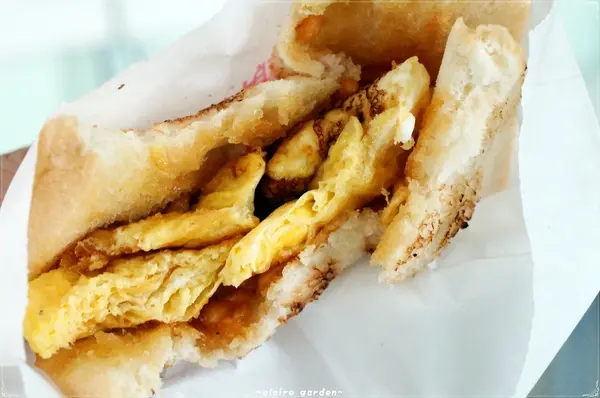 [漫步中西區]台南 武廟炭烤三明治~阿婆是有鐵砂掌嗎？？