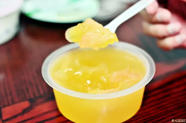 [試吃體驗]先別說在奶酪或布丁上灑料，這次分享的奶酪與布丁相當有餡思！！ -- 福品手工鮮奶酪