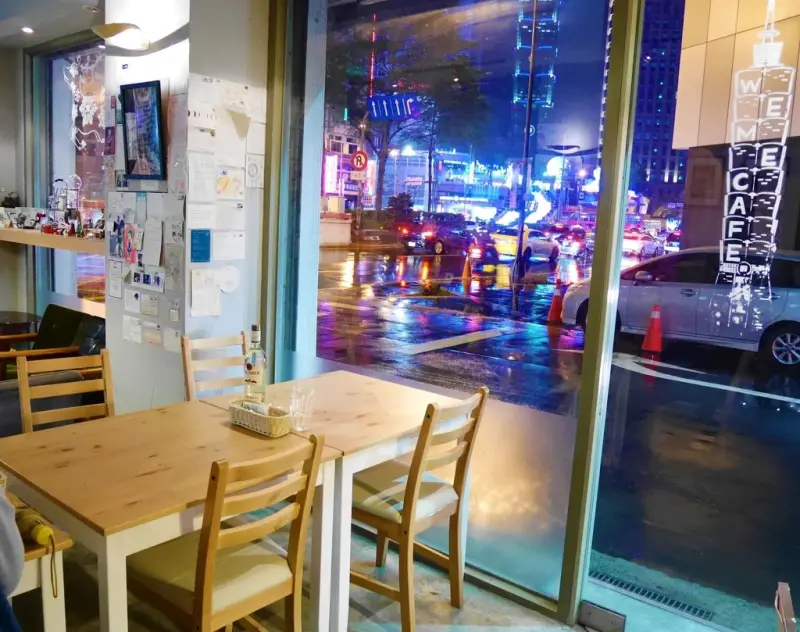 【台北信義區 | 餐廳】全天候早午餐搭配璀璨迷人的窗景✦好好文創We&Me Cafe