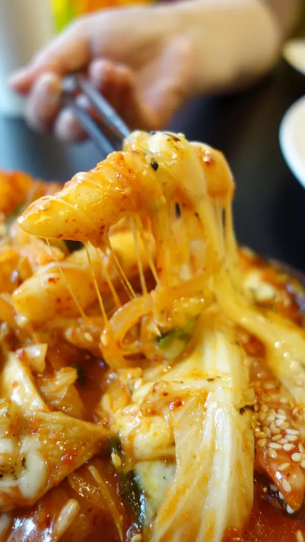 國父紀念館站。尚高韓家Chegoya。日本最大韓國料理。頂級韓國蔘雞湯。金價熊蓋吼甲啦！