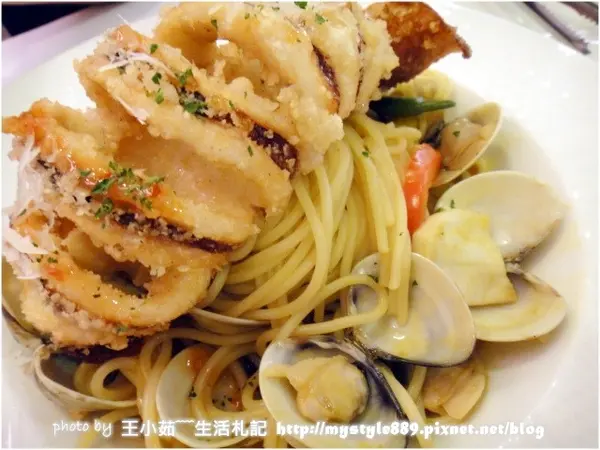 ｜台中∥西屯｜華麗狂女士2(逢甲店)－2013春季全新菜色。視覺與味覺的華麗饗宴！