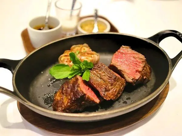 【台北.牛排】教父牛排Dannys steak house，香酥多汁的星級牛排，軟糖甜在心