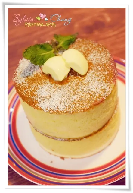 UZNA OMOM 杏桃鬆餅屋