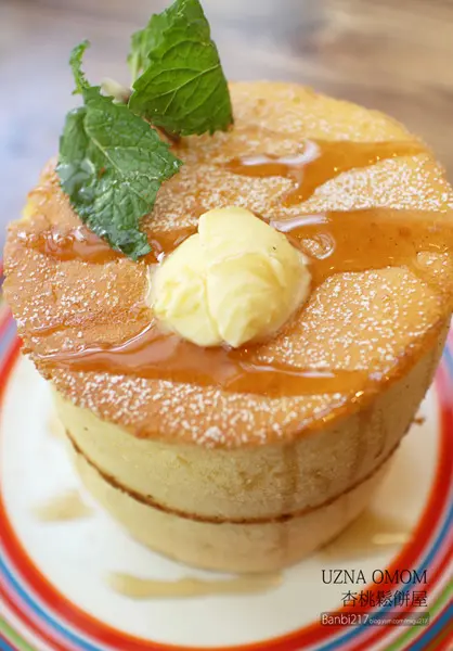 UZNA OMOM 杏桃鬆餅屋 蘇芙蕾厚鬆餅 (捷運忠孝敦化站 忠孝東路216巷 下午茶)