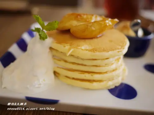 【台北東區】來自日本原宿的幸福♥UZNA OMOM杏桃鬆餅屋♥ 