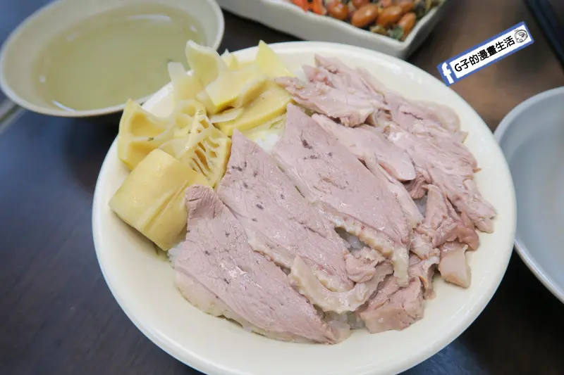 永和 呈信傳統鵝肉店  (店內有免費續湯)