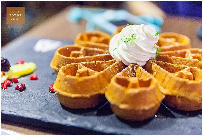 4Mano Caffé‧鬆餅很好吃，服務待加強