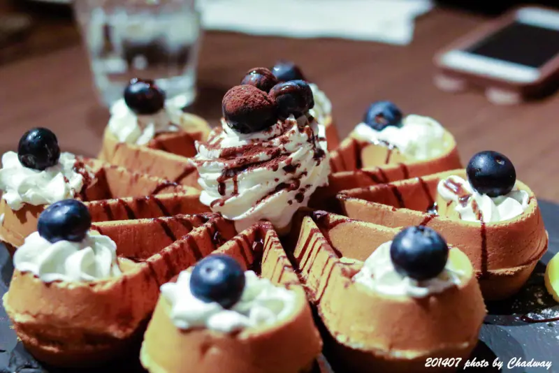 台北忠孝新生捷運站‧4 MANO(鼎鼎大名的麻糬鬆餅)