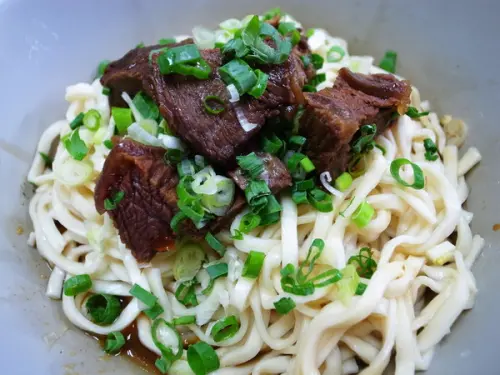  精心慢熬的真材實料~『老鑼麵館&老火羅小火鍋』