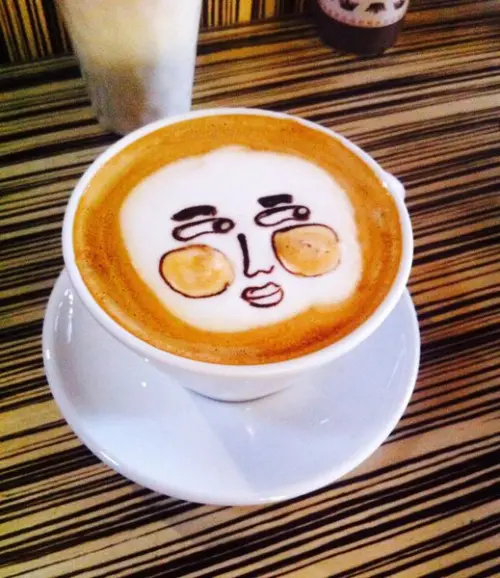 台南 ✿ 貓門咖啡 Cafe Moment ✿ 高手在巷弄! 拉花圖案隨便人客指定!!