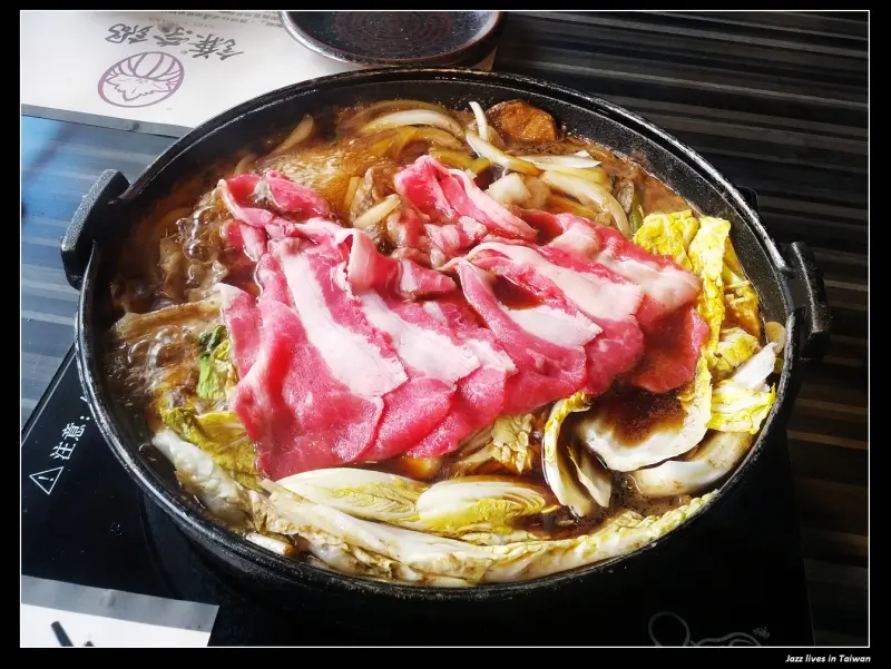 [鎌奈鍋]自己DIY做漢堡, 有點小創意的壽喜燒