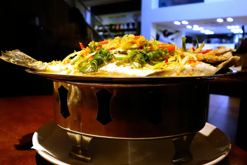 食。台北大安區。友善餐廳。育成蕃薯藤+東區+忠孝東路+建國北路+沙拉吧吃到飽+邊吃飯邊做公益+輕食+法式+公益事業+蕃薯藤家族之春天農場+Tina廚房 合作 價位地點Menu菜單