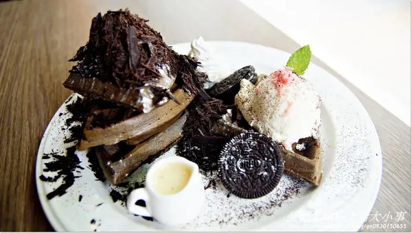 【食記/桃園】令人垂涎三尺~黑炭巧克力鬆餅