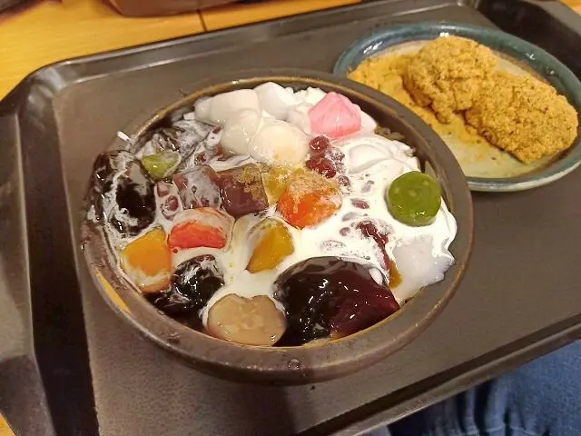 水龜伯古早味~~北投石牌人氣古早味甜品冰品．招牌雙仙鬧奶幸福好滋味