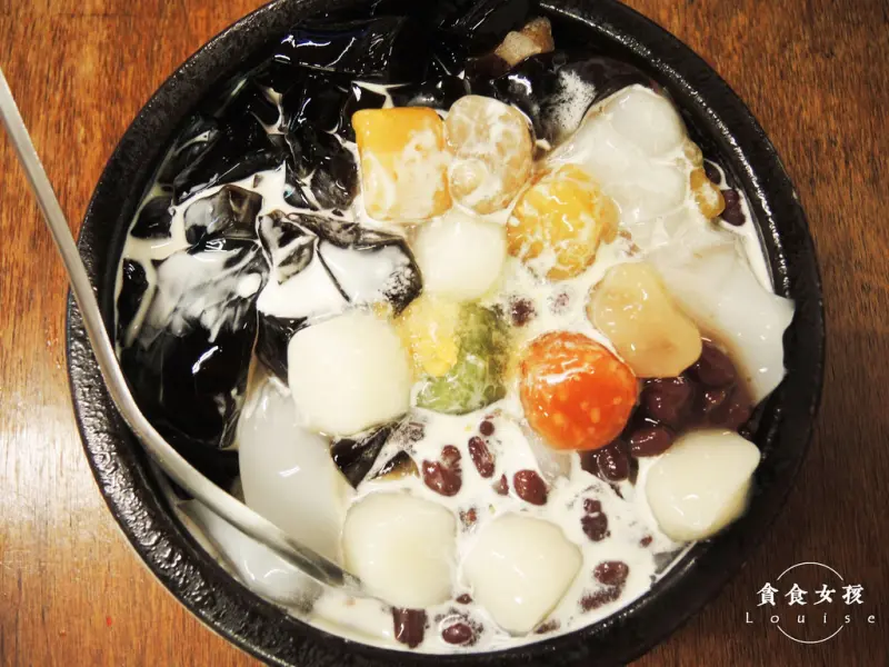 台北石牌) 古早結合創意，在你嘴中逼啵~ /古早味/甜點/石牌美食/冰品/黑糖麻糬/推薦美食/捷運美食