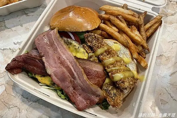 [外帶美食] 貳樓 (仁愛店) ~ 恢復防疫二級前『外帶自取全面5折』，在家享用美味的貳樓早午餐