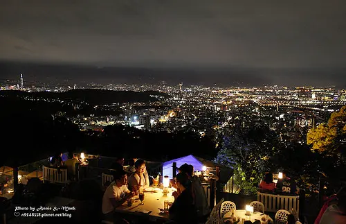 ◎【陽明山 草山夜未眠】天哪！這裡也看得到百萬夜景啦！