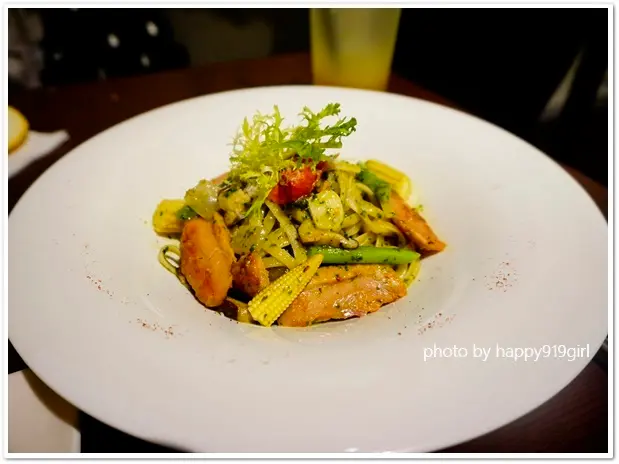 [台北東門]隱身巷弄間的美味義大利麵。平日用餐不限時★Labu café