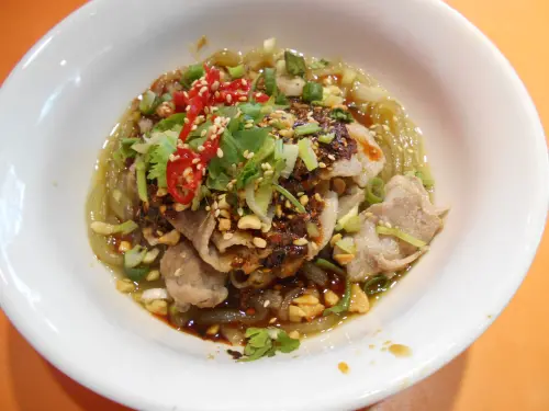 酸辣痛快到經典傷心酸辣粉