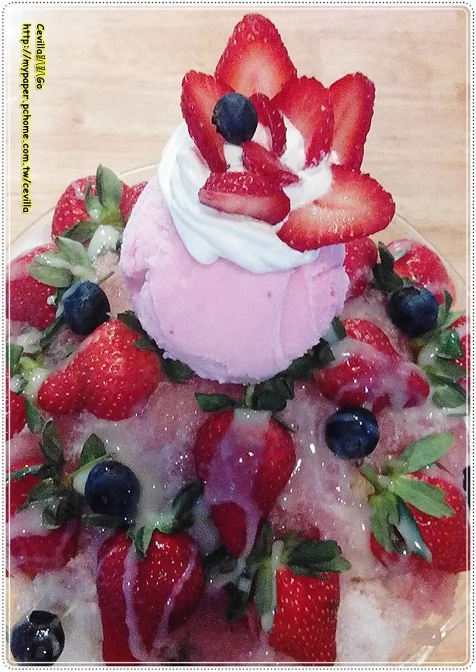 [台北內湖] 新奇有趣的Pizza Gaga Aqua Kiss 水吻2-Surfer