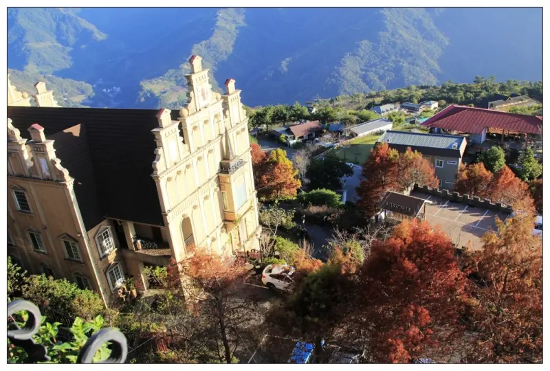 【南投清境民宿】☼佛羅倫斯渡假山莊-義式鄉村城堡☼落羽松環繞的美麗城堡．不出國也能有到歐洲渡假的浪漫氛圍．清境人氣民宿