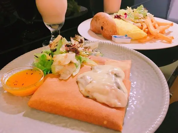 捷運忠孝復興站✿旅人咖啡✿東區 全日早午餐~ 推薦法式薄餅! 竟然在台北巷弄中隱藏這獨特道地的滋味!!