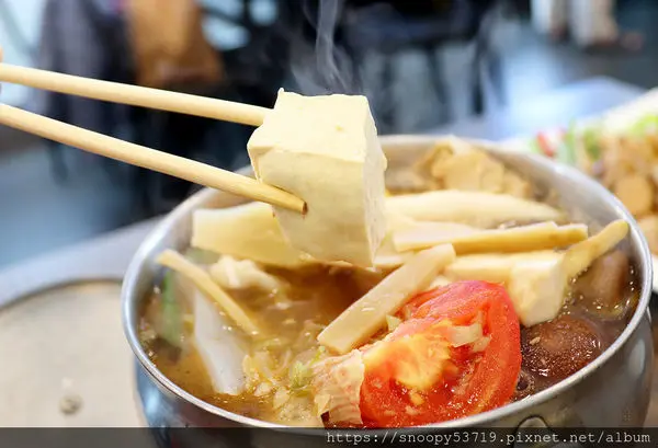 三姨素食-愛吃臭豆腐的靠過來，蒸煮油炸任你挑