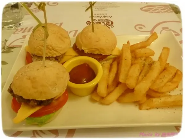 【口碑券四】香濃美味巧克力布朗尼鬆餅-LadyEmma艾瑪鬆餅屋