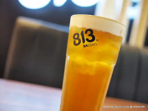 【食記】招牌看了眼花花, 不過環境舒適, 價位平實, 放空補眠好像都不錯@@ ~ 台中北區