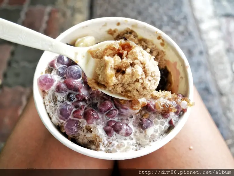 澎湖美食，玉冠嫩仙草，來菊島必吃，排隊名店，濃醇香超級好吃。