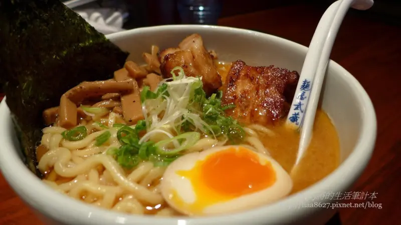 麵屋武藏虎嘯拉麵,又一家日本拉麵的進軍,這一次我插旗了咖哩拉麵