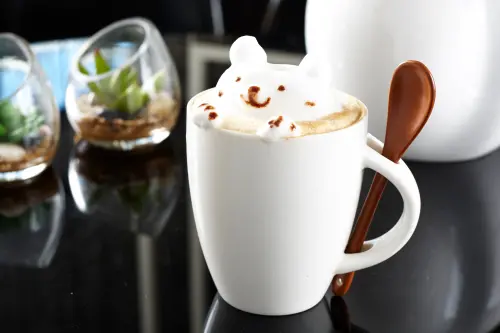 【In% HAIR Salon & cafe】結合沙龍與輕食的複合概念店