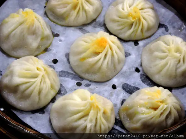 【新北市】原師父湯包大餛飩│大坪林捷運站美食推薦，現點現做，可以吃到滿滿湯汁