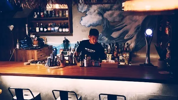 小琉球旅行:微醺旅行,推薦給你6間質感酒吧