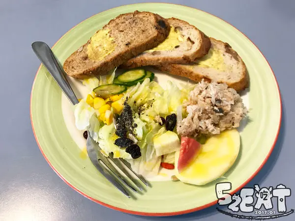 台東市美食早餐》藍色日出菜單價位大公開！清爽派的元氣有機早餐~台東市必吃美食小吃餐廳推薦。