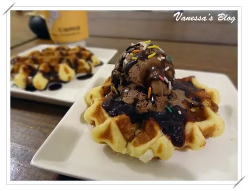 【Vanessa食記】Cama café也能品嚐到現烤比利時鬆餅。WOW鬆餅
