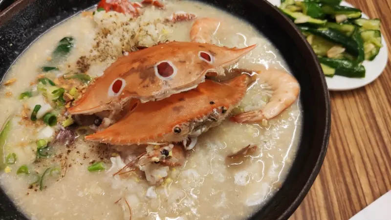 金山老街(金包里老街)-新北金山吃不停/金山鴨肉.大碗螃蟹粥.手撥包.蔥油餅.阿玉蔴粩 - 潔絲蜜愛生活