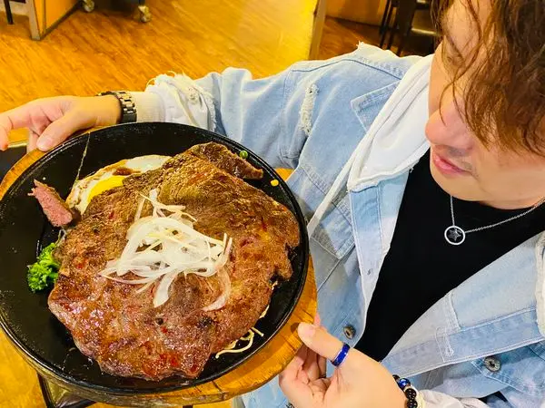 新竹牛排推薦.吼牛排新竹店.專業牛排達人.原塊牛肉真材實料.大盎司牛排.免費自助吧吃到飽