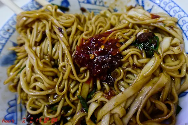 【宜蘭市區】文昌炸醬麵/文昌路炸醬麵 VS 復興路炸醬麵 食尚玩家推薦 - 宜蘭必吃在地美食古早味炸醬麵大PK