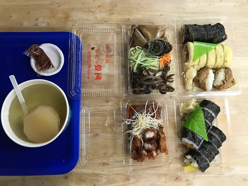 [新北] 鶯歌~阿婆壽司-平價美味的阿婆壽司